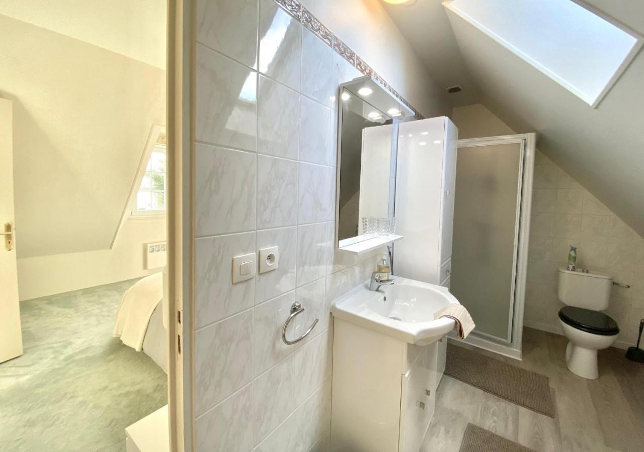 Duplex Bellevue, Vue Mer, A 50M De La Plage! Réville 外观 照片